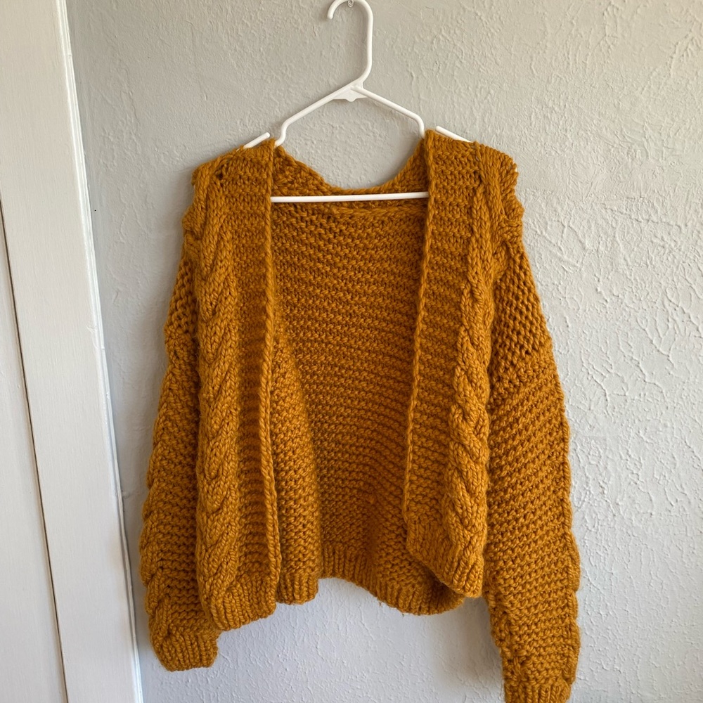 Golden knit chunky cardigan